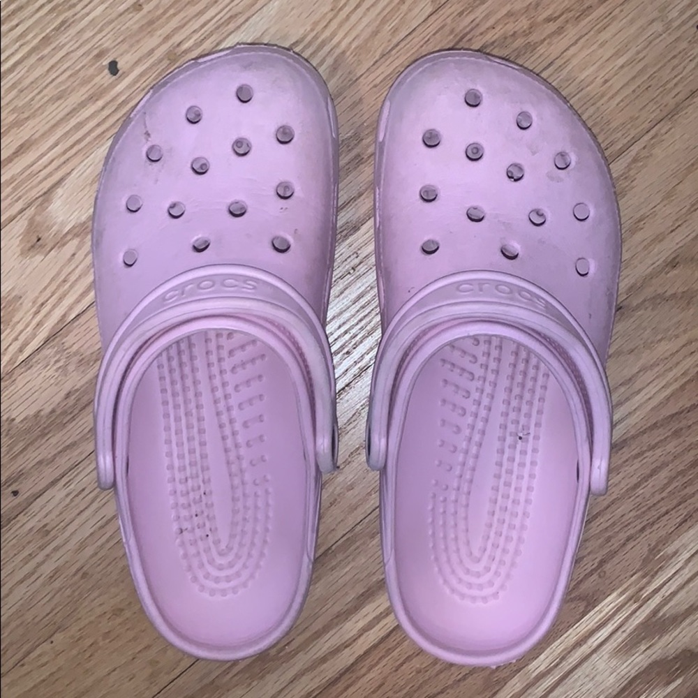 Light pink crocs